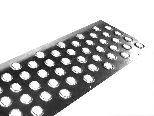 Cenově Výhodný Plech pojezdový VAPP 1000x500x3 mm, s prolisy, pozinkovaný plech, materiál DX51D+Z275MAC